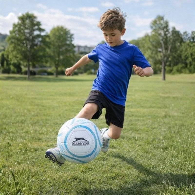 Slazenger - 32-panel training football size 5 (white/blue) (2)