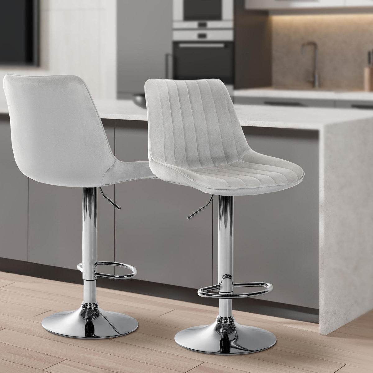 CLP Barhocker Toni Samt chrom – Produktabbildung 3