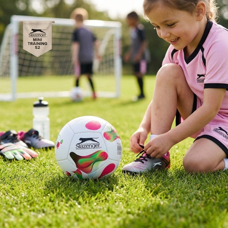 Slazenger - Mini training soccer ball for kids, 12 panels, size 2 (white/pink) (2)