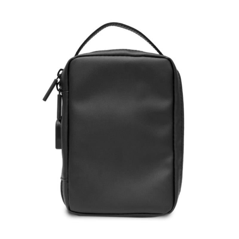 BMW Carbon&Perforated - Bag / organizer with external USB port (Black) (3)