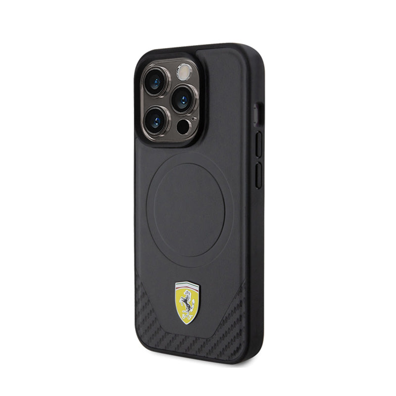 Ferrari Carbon Metal Logo MagSafe - case for iPhone 15 Pro (black) (2)