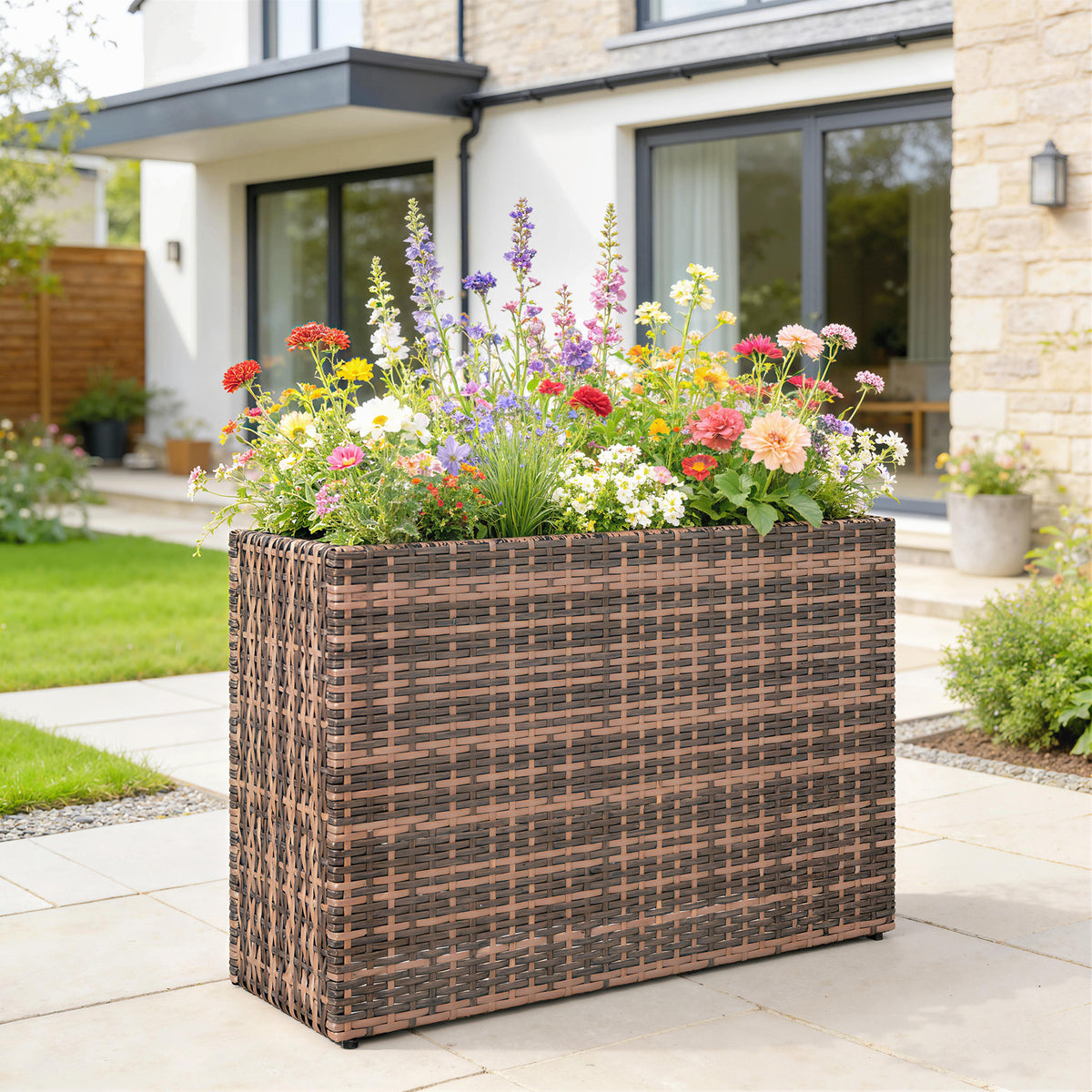 Raised garden bed with adjustable legs, rattan planter box with removable liner for patio and balcony, brown (2)