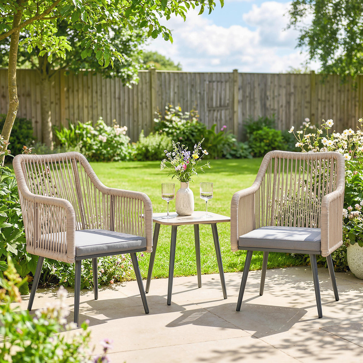 Garden chair set of 2, weatherproof, garden chairs with armrests, seat cushions, metal frame, load capacity up (2)
