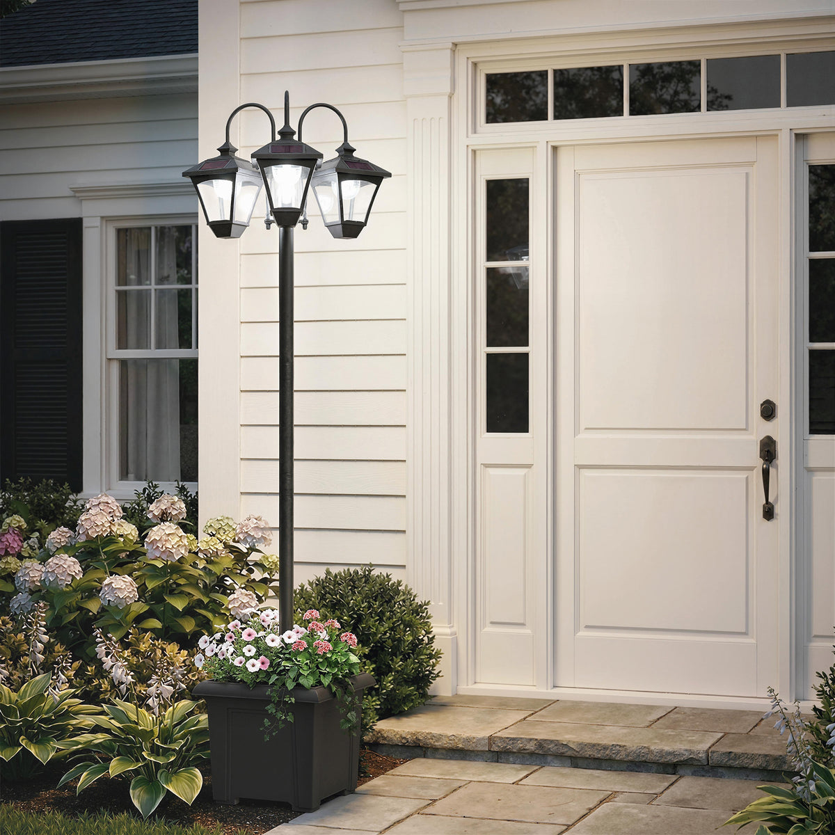 Solar Lantern Floor Lamp with Flower Pot 185cm Height-Adjustable Outdoor Garden Lantern with 3 Lamp Heads Light (2)