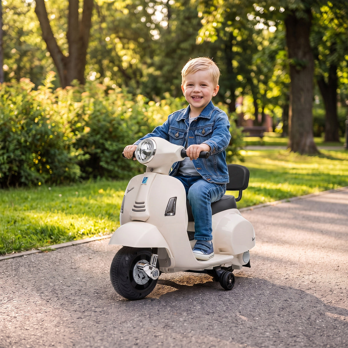 Electric Motorcycle for Kids Mini Vespa GTS 6V Electric Motorbike with Lithium Battery Ergonomic Seat Backrest (9)