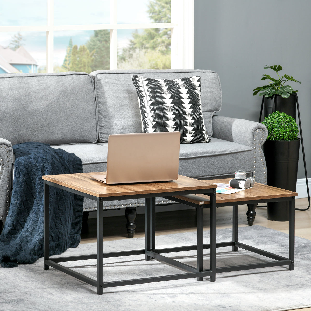 Set of 2 nesting tables, industrial design, black steel frame, wood-look tabletop (2)