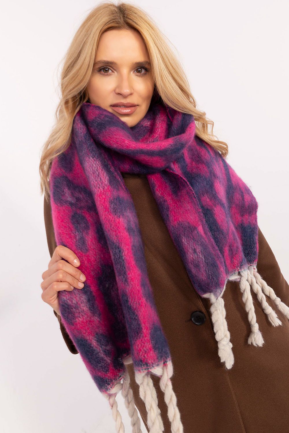  Schal model 205963 Wool Fashion Italia 