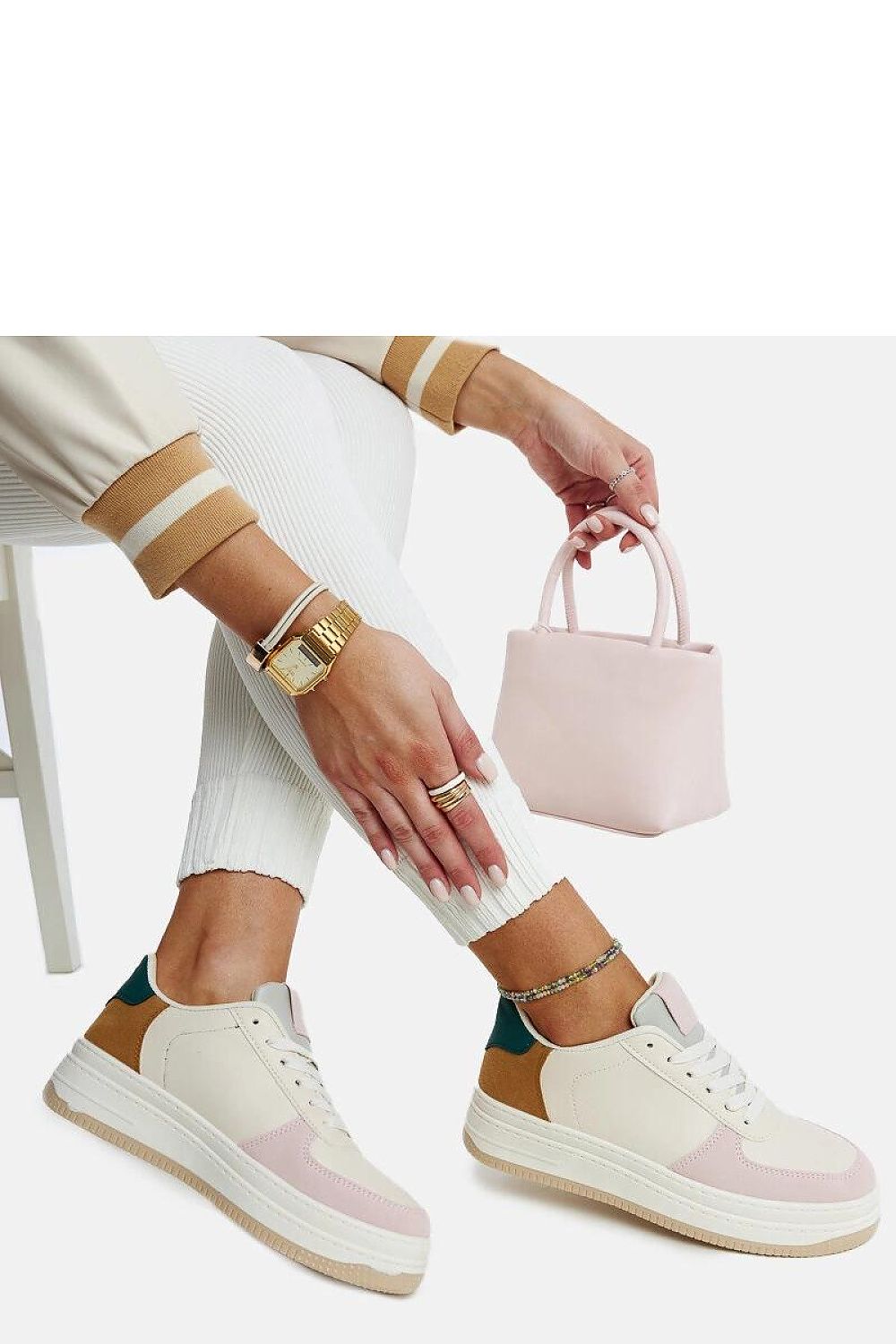  Sportliche Schuhe auf Plattform model 207404 Solea 