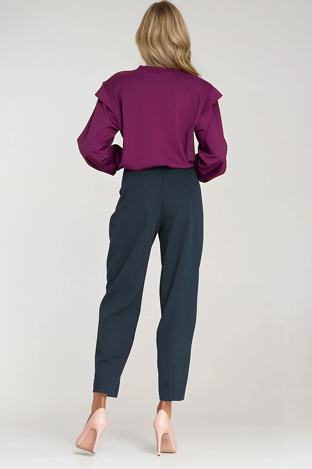  Sweater model 218900 Nife 