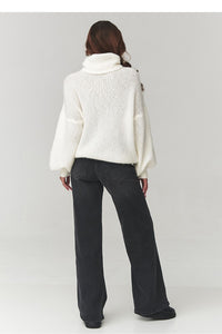  Rollkragenpullover model 220793 Makadamia 