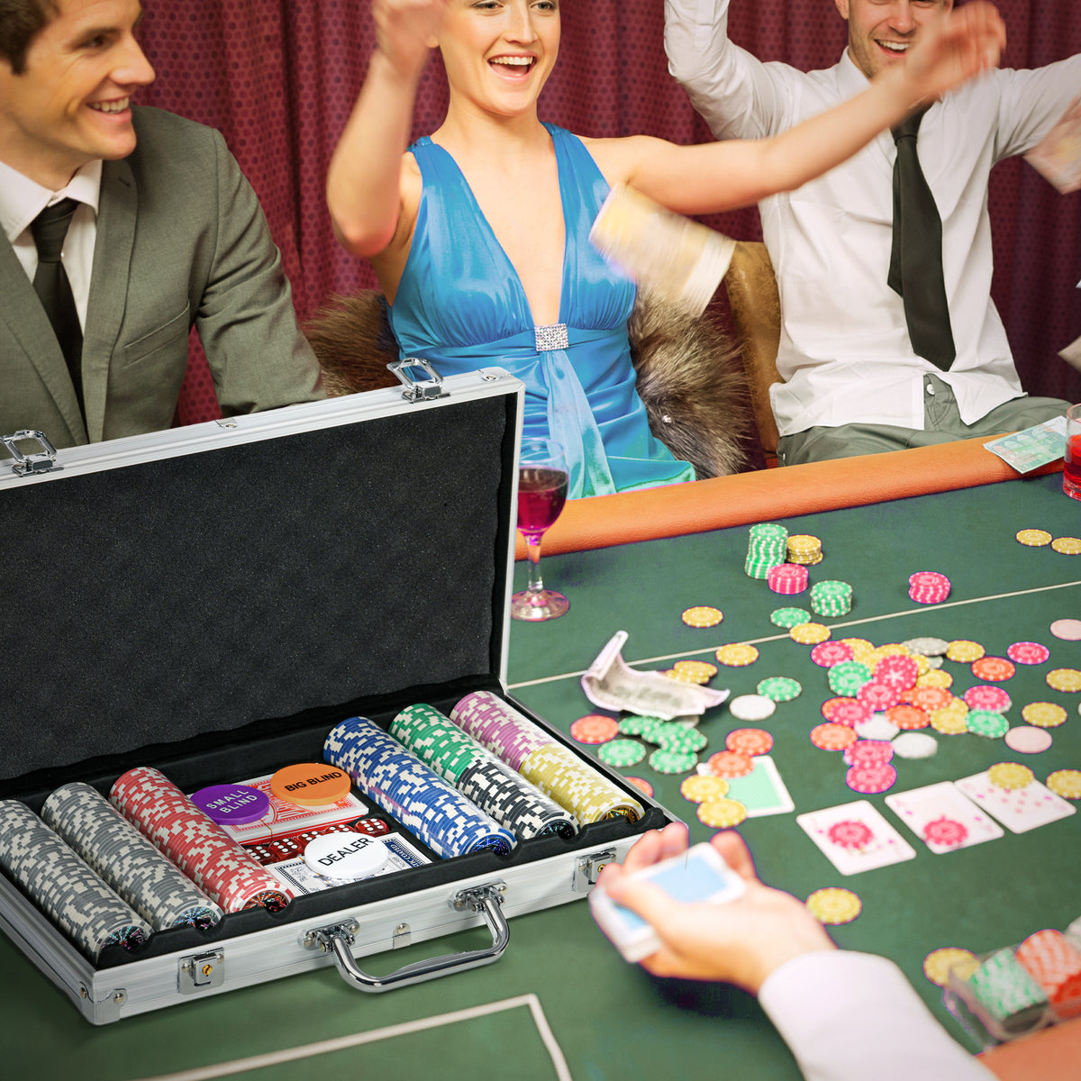 Casino accessories and chips poker set with chips, poker chip case, incl. mat, 500 chips, set for 9-10 players (2)