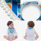 Baby-Halstuch mit Pompons – Kreuz – Produktabbildung 3