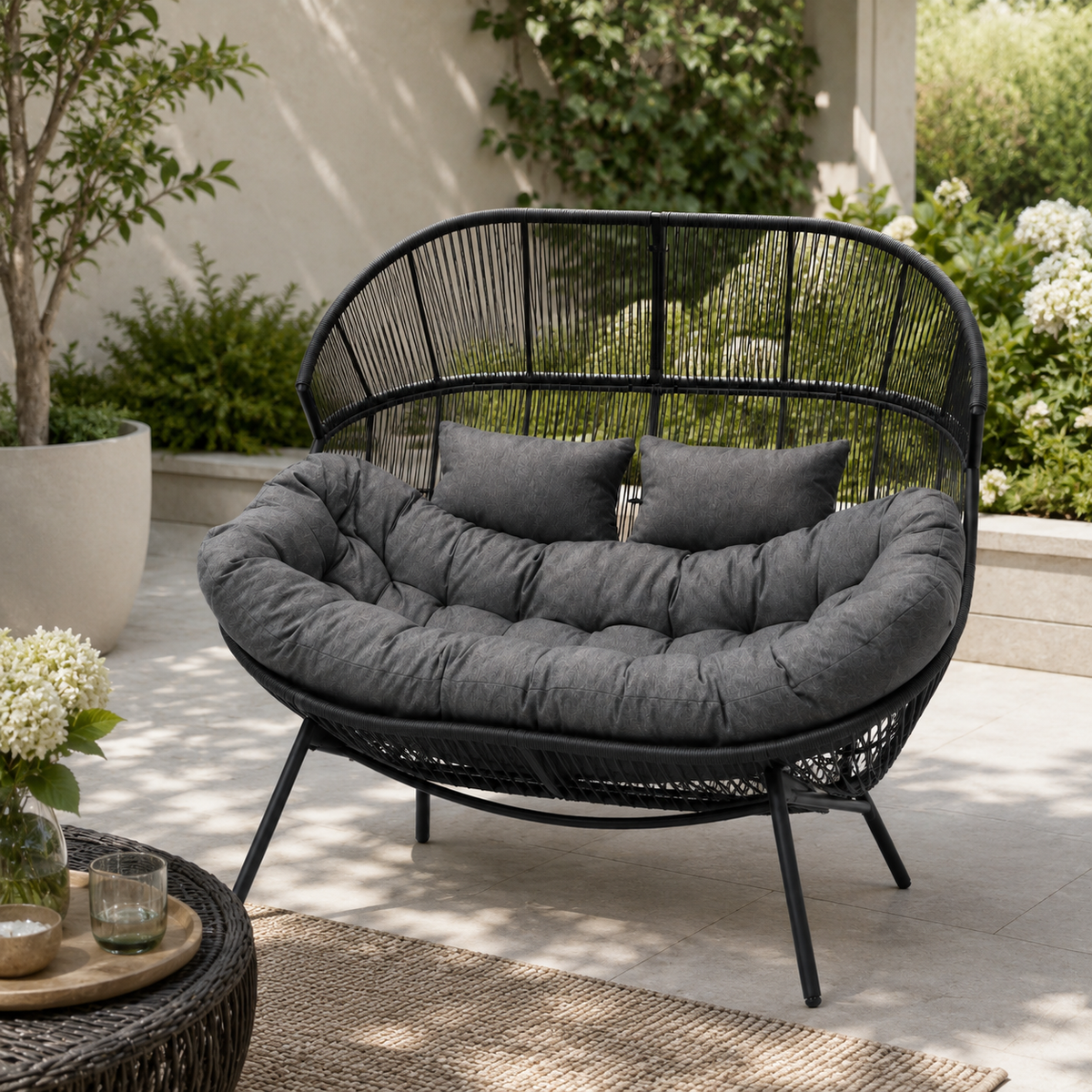 Modernes Gartensofa / Doppelter Kuschelsessel in Kokonform – Eleganz und Komfort in Ihrem Garten – Produktabbildung 3