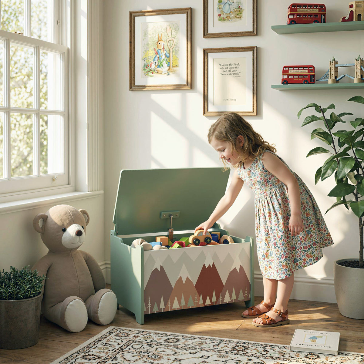 Storage box, toy chest, hinged lid, cute design, green (2)